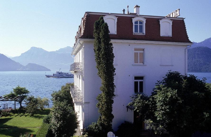 Seminar-Hotel Rigi Am See Weggis Exterior photo